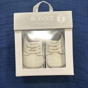 Robeez First Kicks White Baby Shoes
